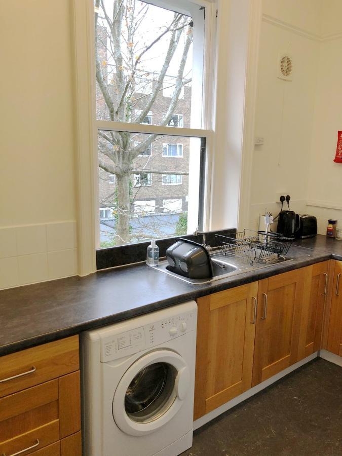 Sail Away. 1-Bed Apartment Close To The Beach Bournemouth Exteriör bild